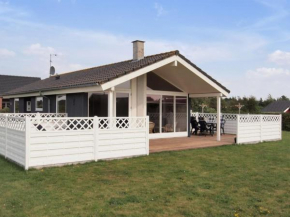 Holiday Home Picabo - 750m to the inlet by Interhome